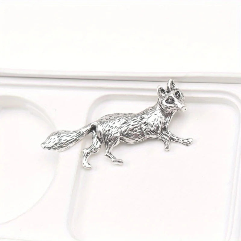 Prowlspirit Pin | Gold or Silver Wolf Brooch / Pin