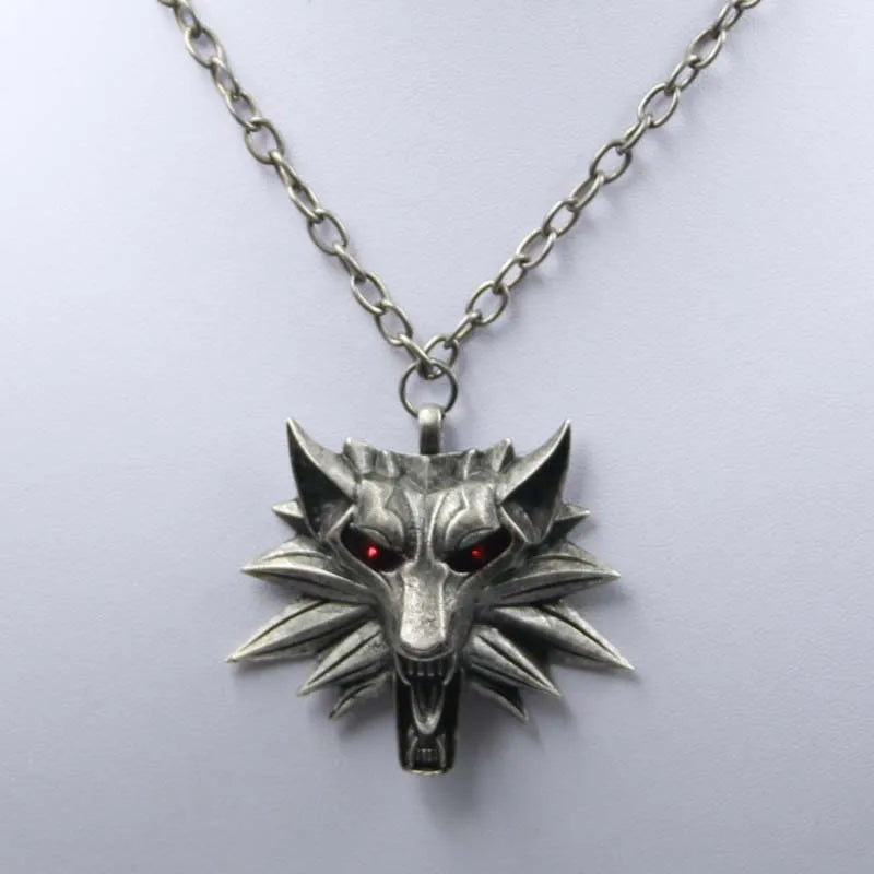 Wizard Wolf Medallion – Pendant Necklace with Red or Black Eyes