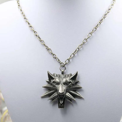 Wizard Wolf Medallion – Pendant Necklace with Red or Black Eyes